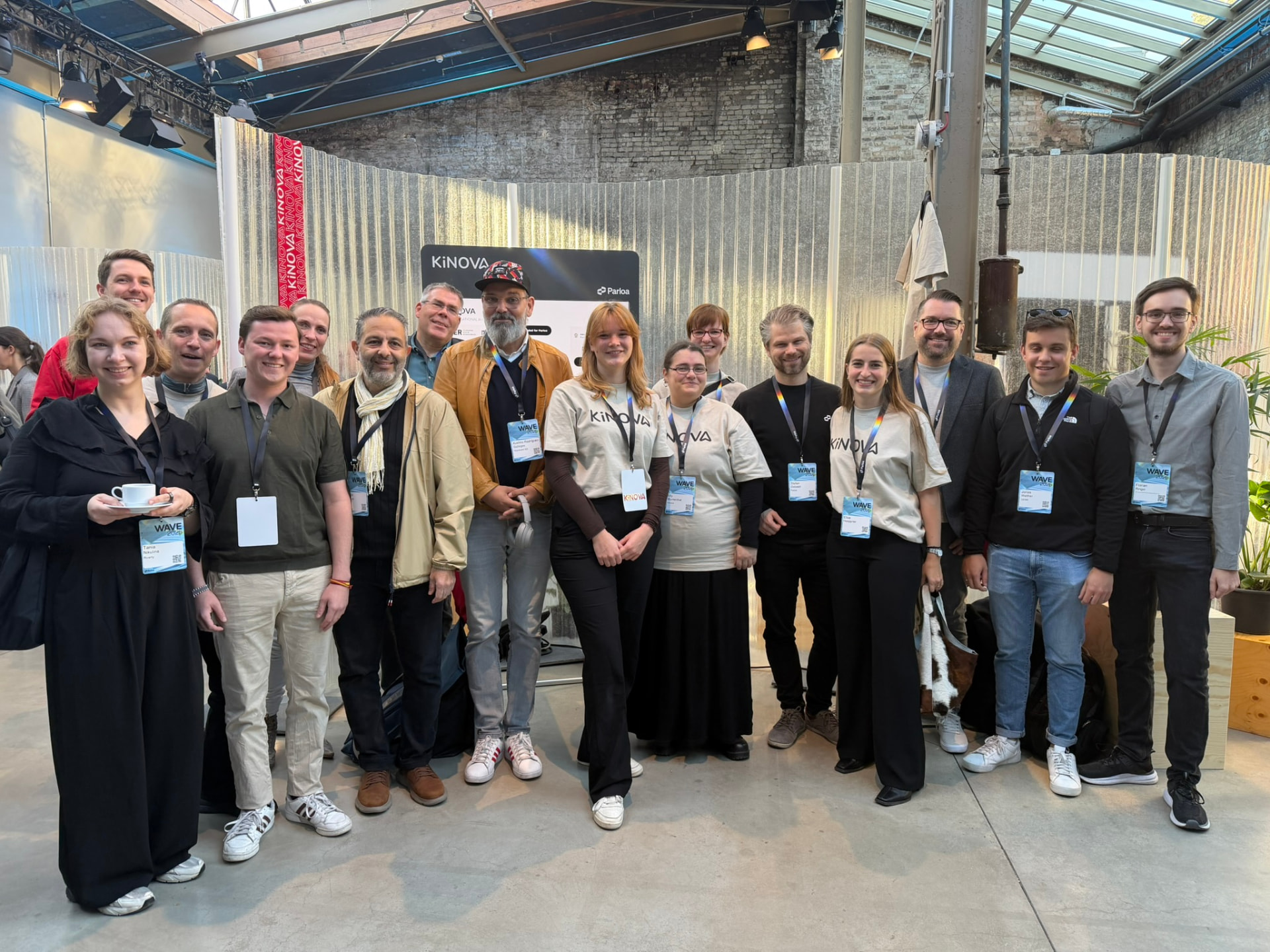 WAVE — das KINOVA Team auf der Parloa-Konferenz